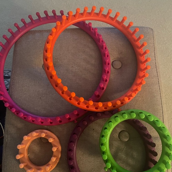 Knitting Looms. 5 pieces. UEC - Picture 2 of 2